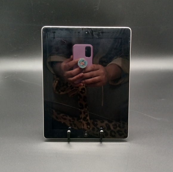 Apple IPad 2 16GB Tablet​​​ - Picture 3 of 6